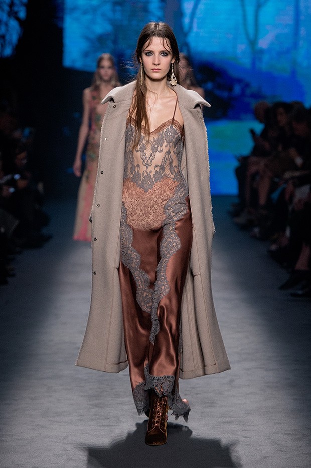 Alberta-Ferretti-fw16-(7)