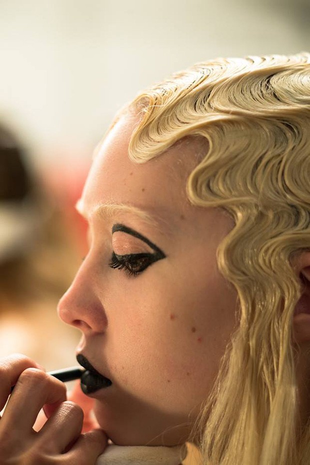 Marc-Jacobs-BTS-fw16-(16)