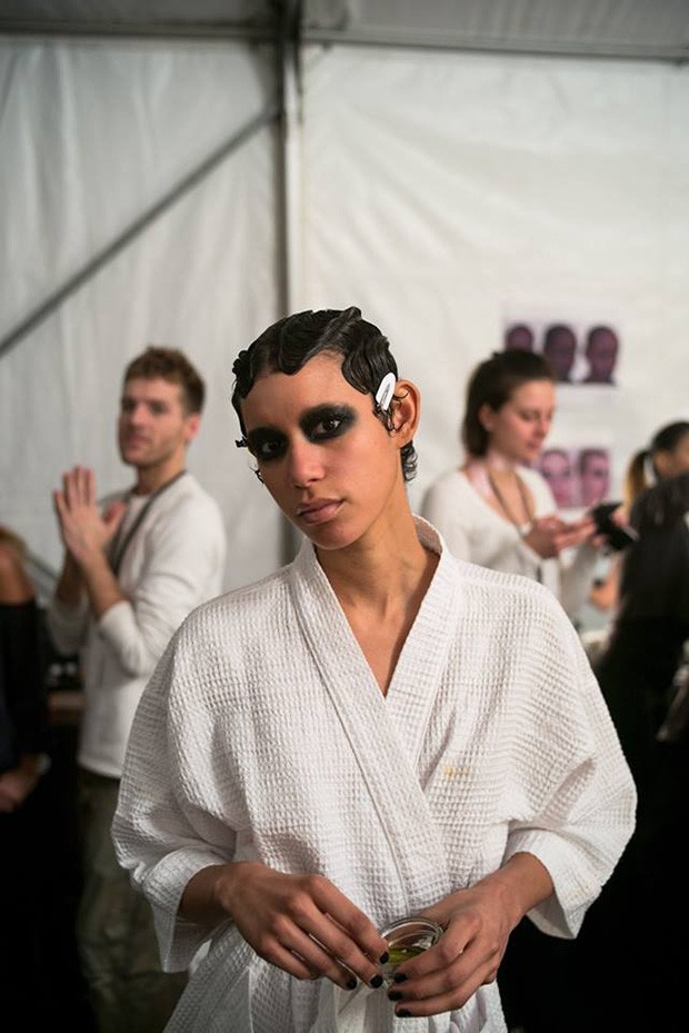 Marc-Jacobs-BTS-fw16-(23)