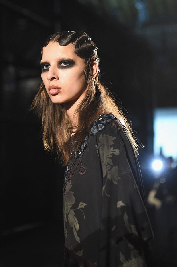 Marc-Jacobs-BTS-fw16-(24)