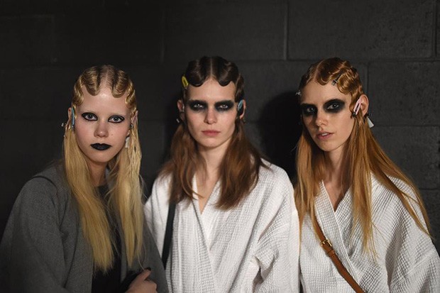 Marc-Jacobs-BTS-fw16-(31)