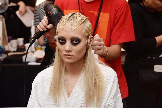 Marc-Jacobs-BTS-fw16-(39)