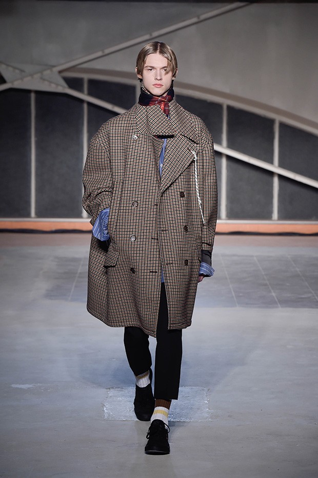 Raf-Simons-aw16-17-(13)