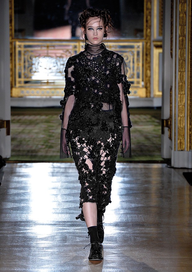 Simone-Rocha-fw16-(18)