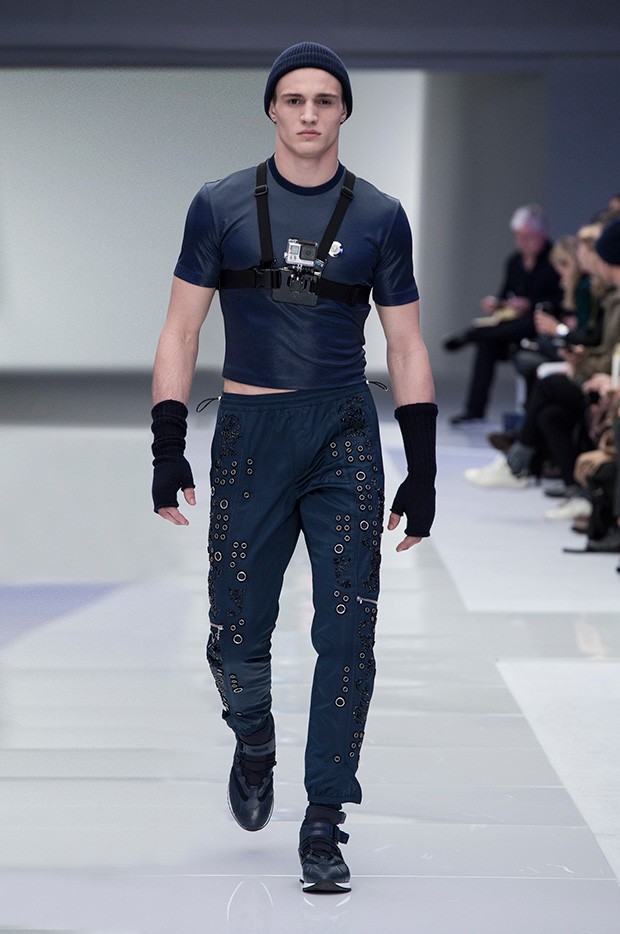 Versace-Men's_FW16_look-25