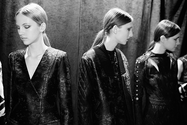 Yigal Azrouël-backstage (5)