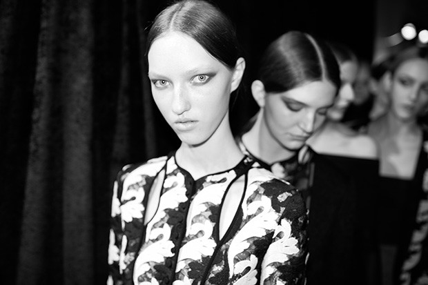 Yigal Azrouël-backstage (7)