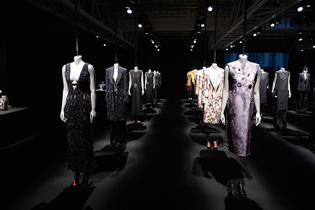 calvin-klein-collection-w-F16-milan-pres-02