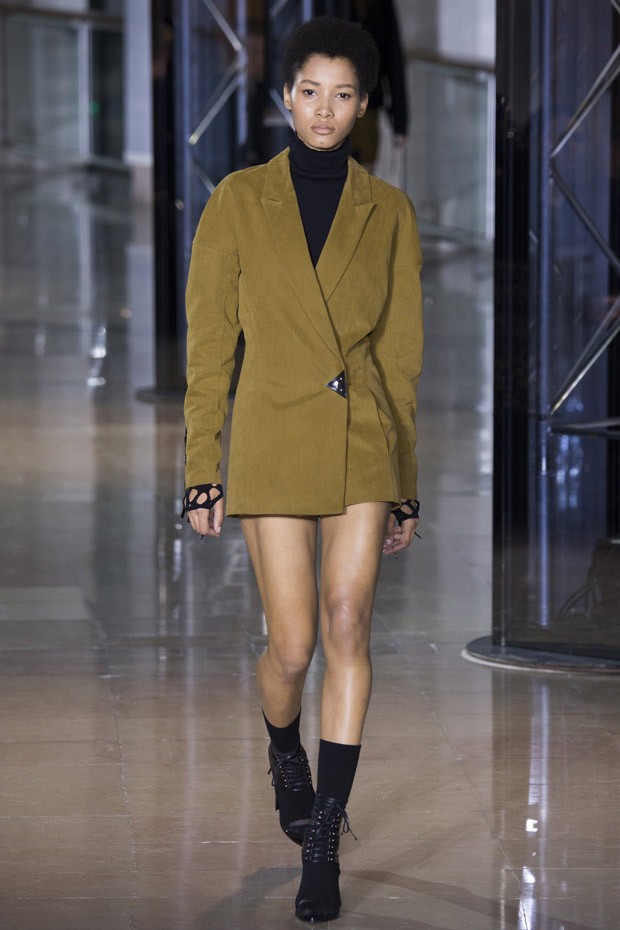 AnthonyVaccarelloFW16-15