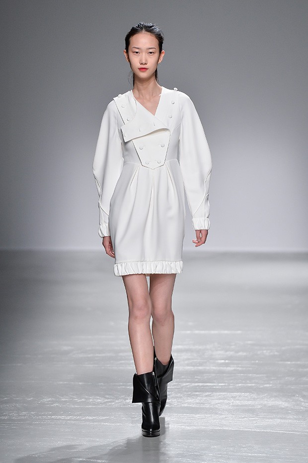 GUY-LAROCHE-FW16-(13)