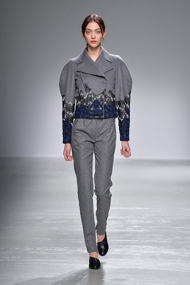 GUY-LAROCHE-FW16-(8)