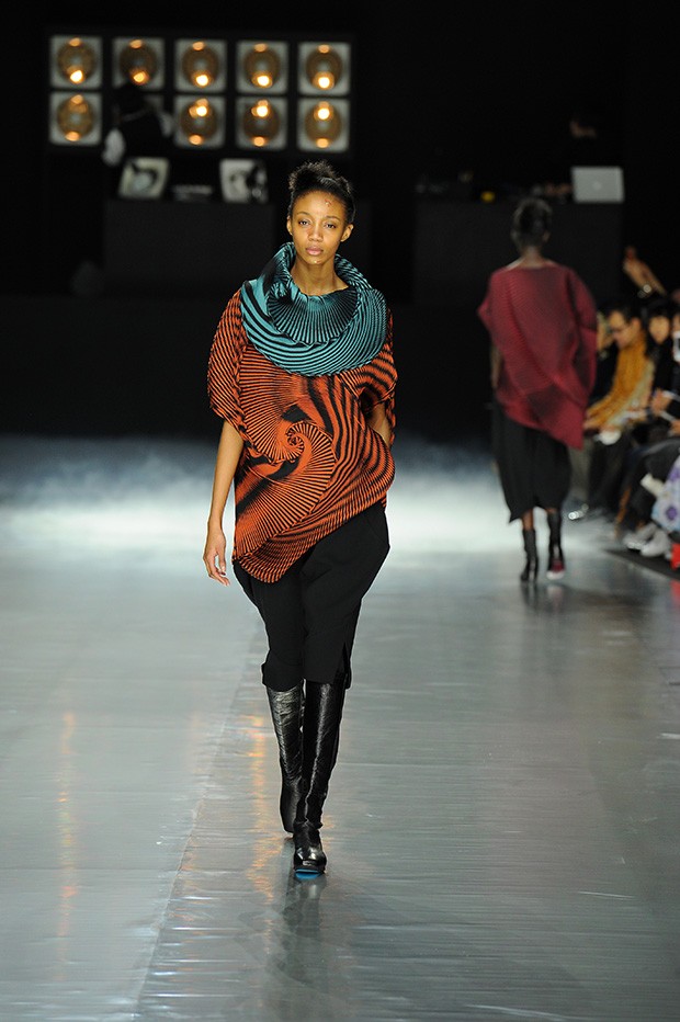 Issey-Miyake-fw16-(33)