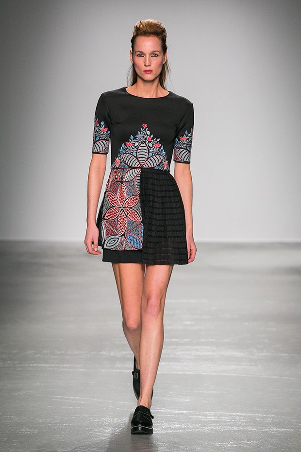 Rahul-Mishra-fw16-(11)