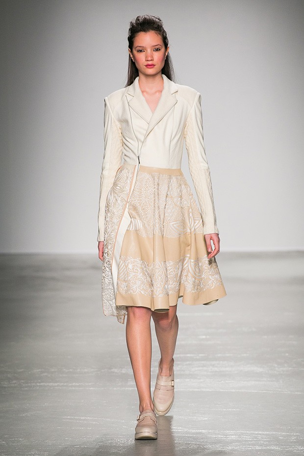 Rahul-Mishra-fw16-(19)