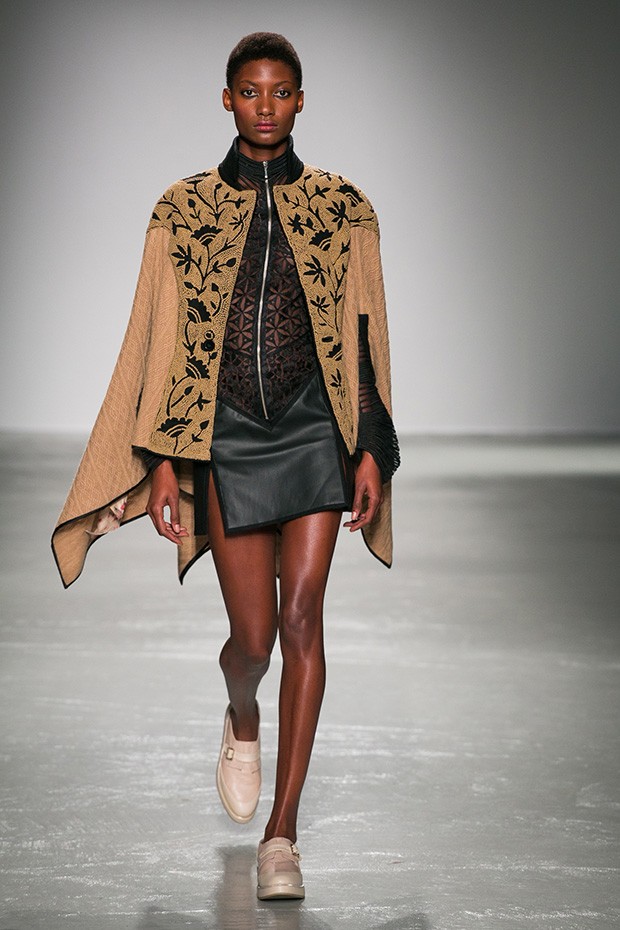 Rahul-Mishra-fw16-(24)