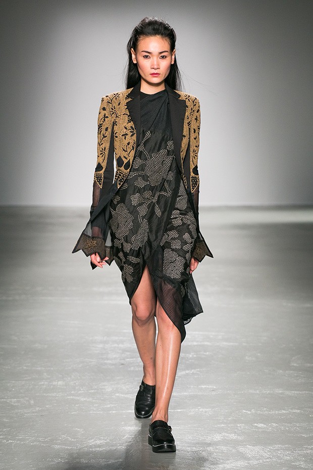 Rahul-Mishra-fw16-(27)