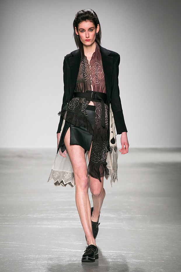 Rahul-Mishra-fw16-(30)