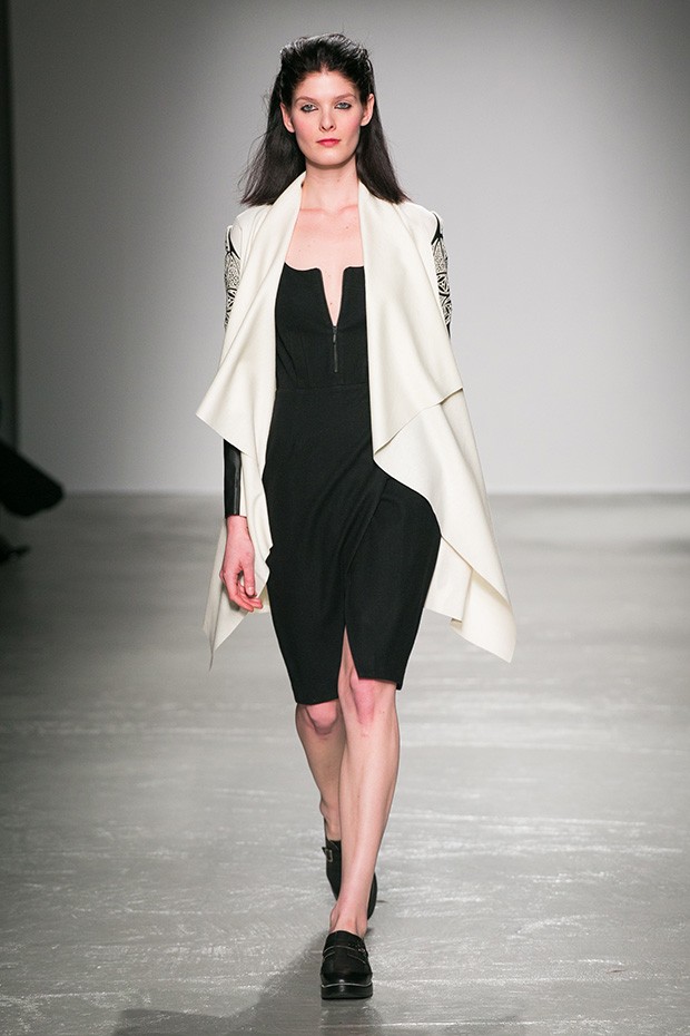 Rahul-Mishra-fw16-(32)