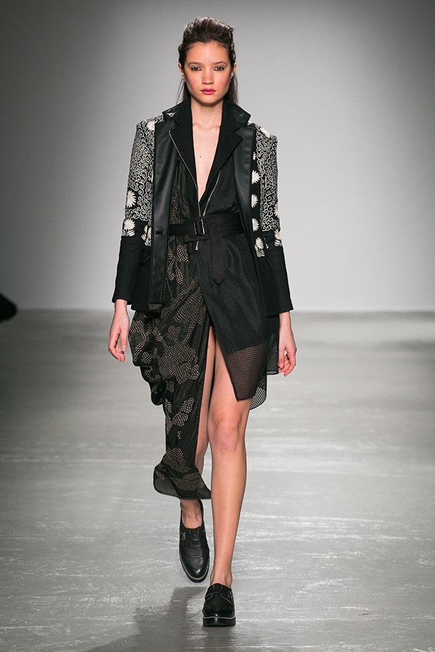 Rahul-Mishra-fw16-(34)