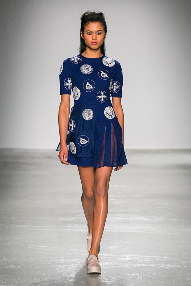 Rahul-Mishra-fw16-(7)