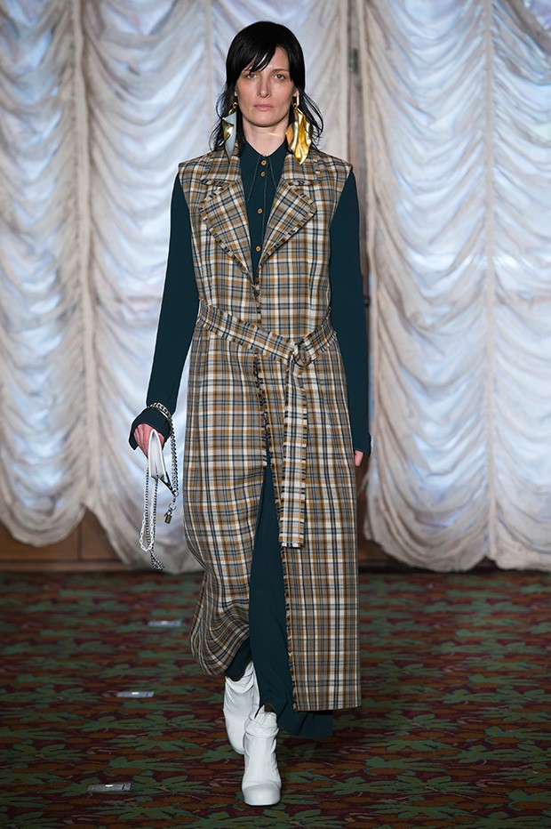 VERONIQIUE-LEROY-FW16-18