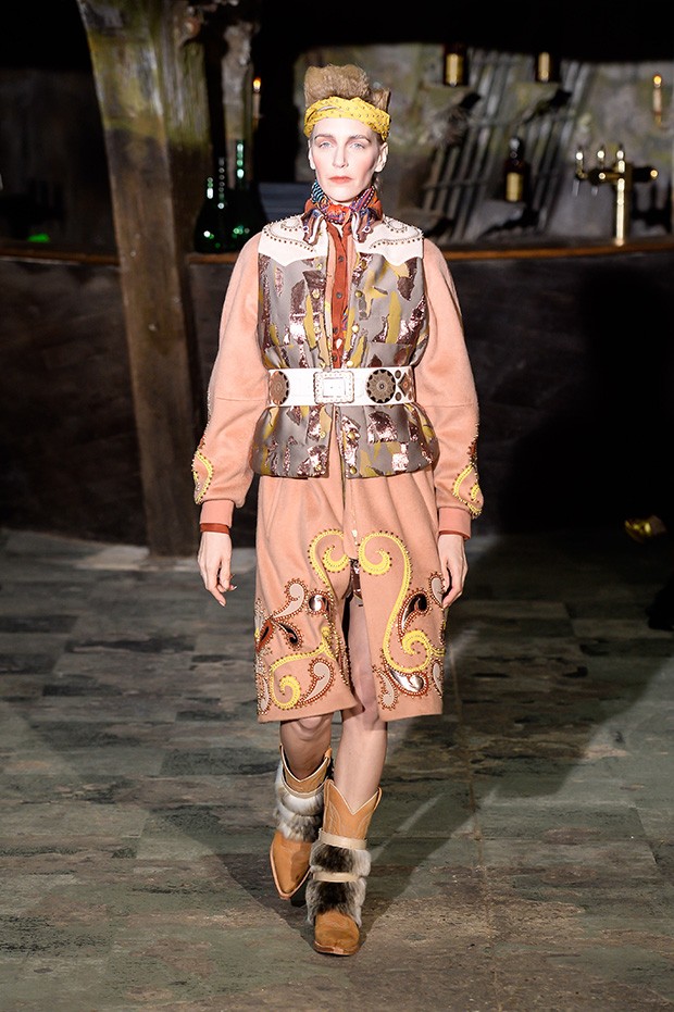 manish_arora_fw16-(1)