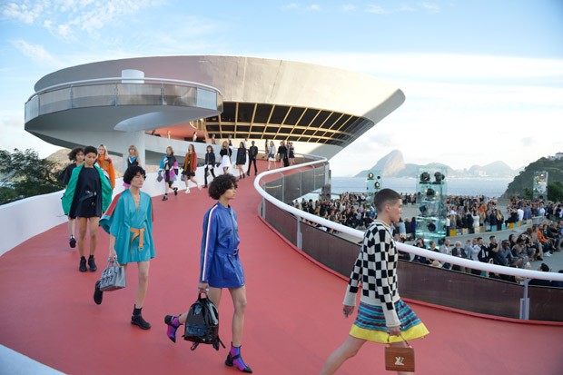 LouisVuitton2017Cruise-48