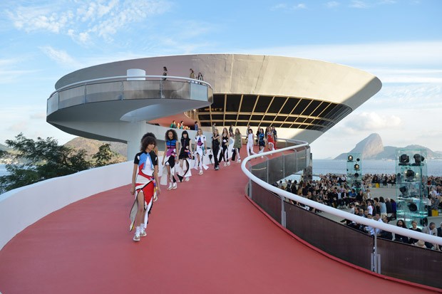 LouisVuitton2017Cruise-56