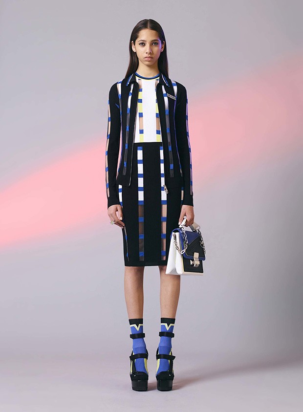 08-versace-resort-17