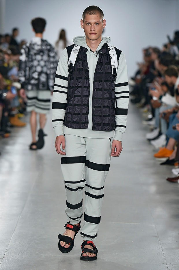 Christopher-Raeburn-ss17-lcm-(10)