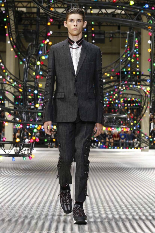 Dior Homme Spring Summer 2017 Collection Fashion show in Paris