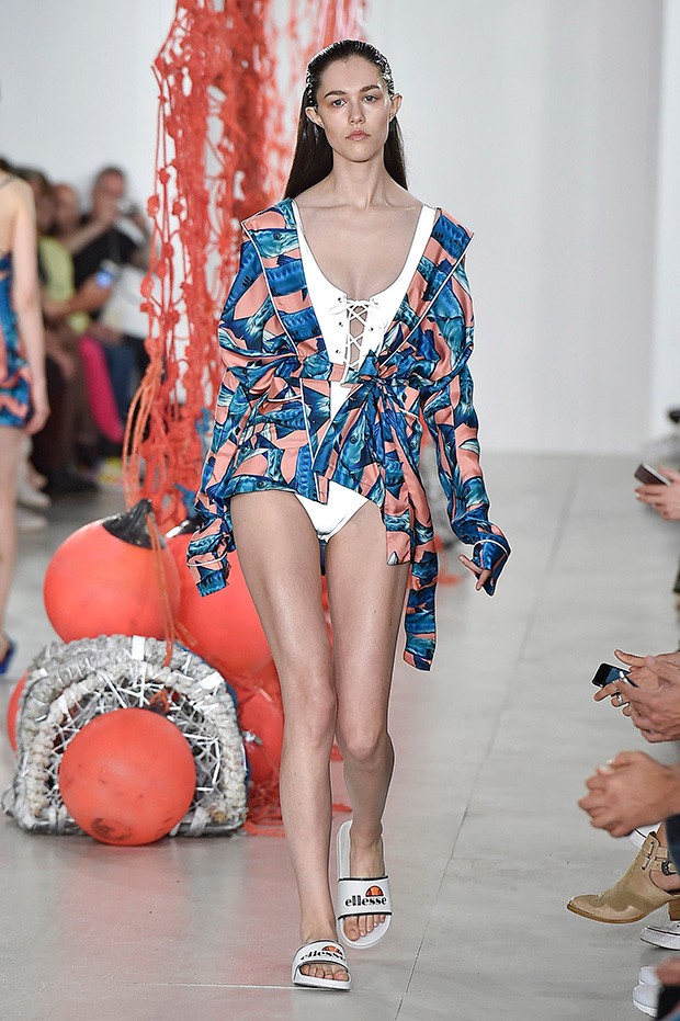 Katie-Eary-lcm-ss17 (4)