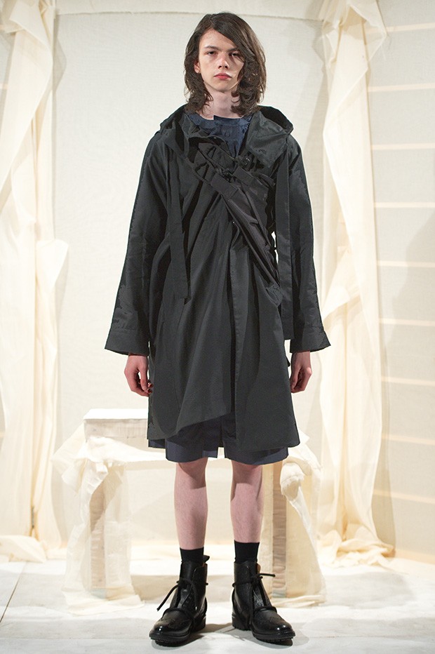 Phoebe-English-ss17-lcm-(1)