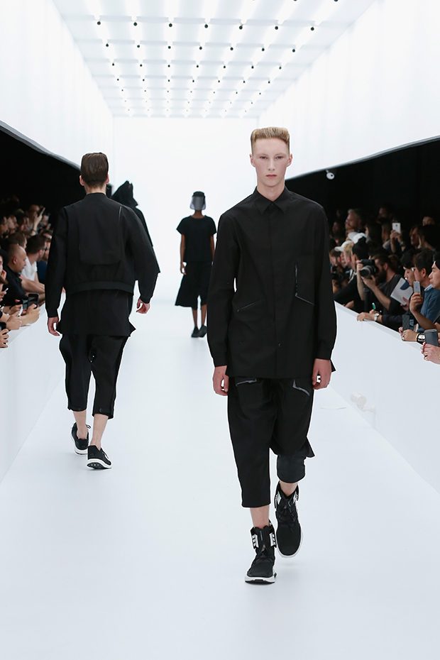 Y-3 SS17 Paris Fashion Week Show