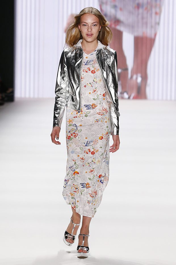 BERLIN, GERMANY - JUNE 28: Cheyenne Ochsenknecht walks the runway at the Riani show during the Mercedes-Benz Fashion Week Berlin Spring/Summer 2017 at Erika Hess Eisstadion on June 28, 2016 in Berlin, Germany. (Photo by Frazer Harrison/Getty Images for Riani) *** Local Caption *** Cheyenne Ochsenknecht