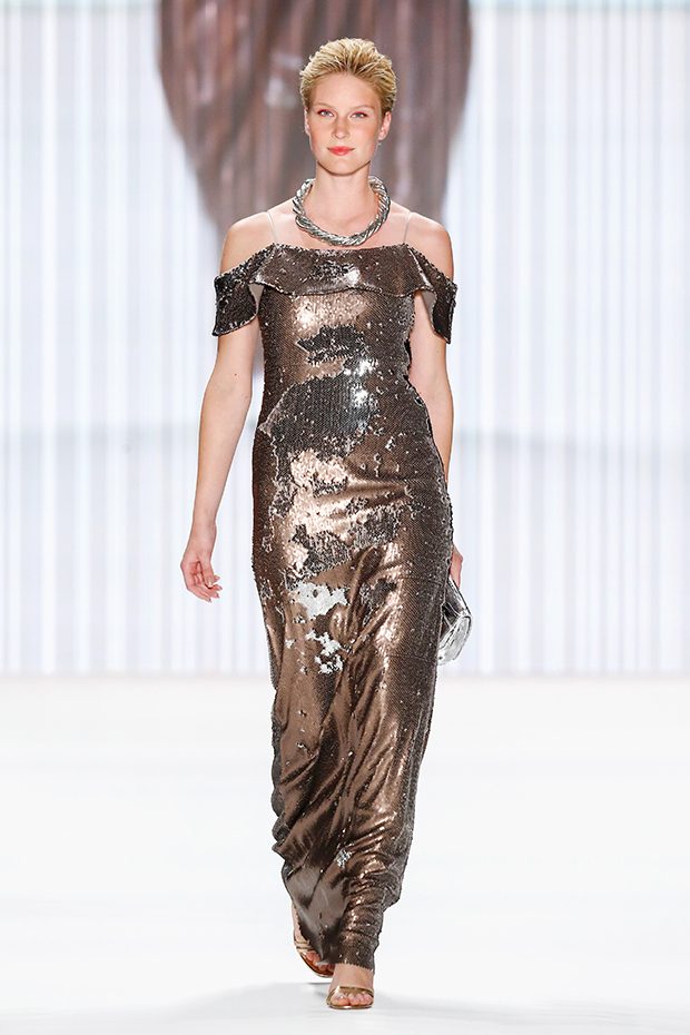 BERLIN, GERMANY - JUNE 29: Kim Hnizdo walks the runway at the Minx by Eva Lutz show during the Mercedes-Benz Fashion Week Berlin Spring/Summer 2017 at Erika Hess Eisstadion on June 29, 2016 in Berlin, Germany. (Photo by Peter Michael Dills/Getty Images for IMG)