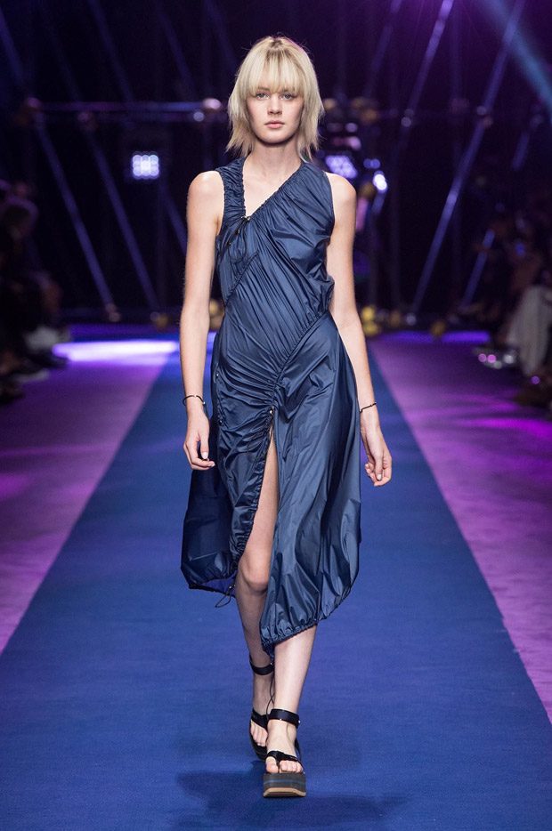 versace-ss17-07