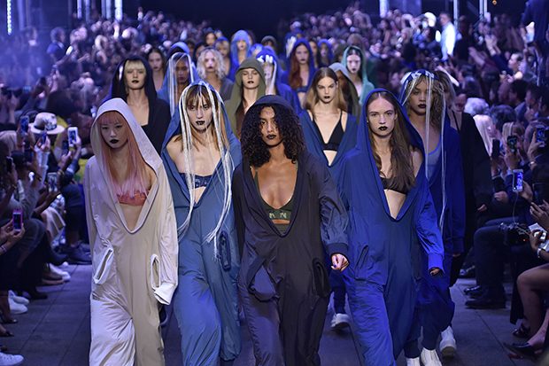 DKNY New York RTW Spring Summer 2017 September 2016