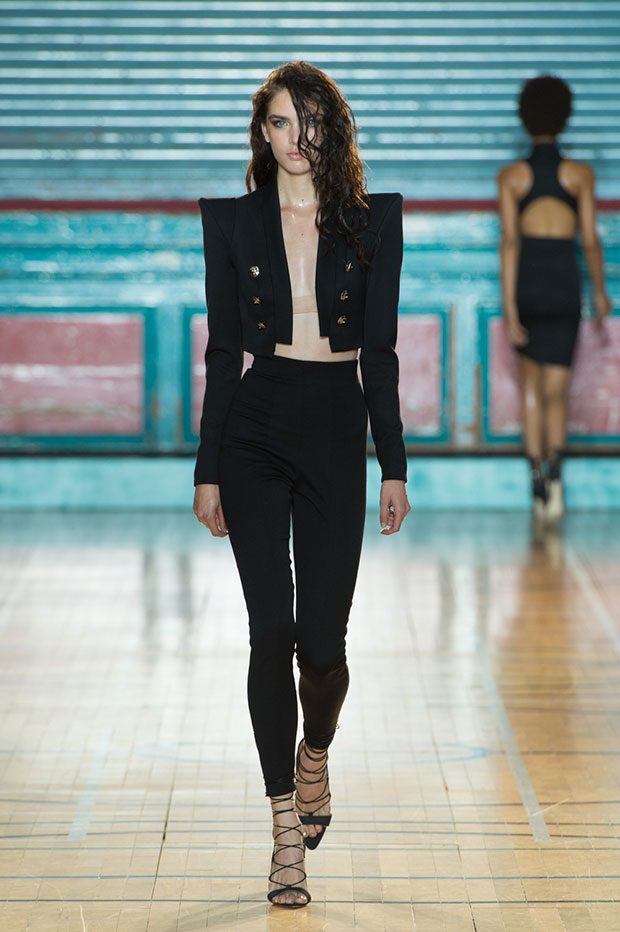 julien-macdonald-spring-summer-2017-look-10