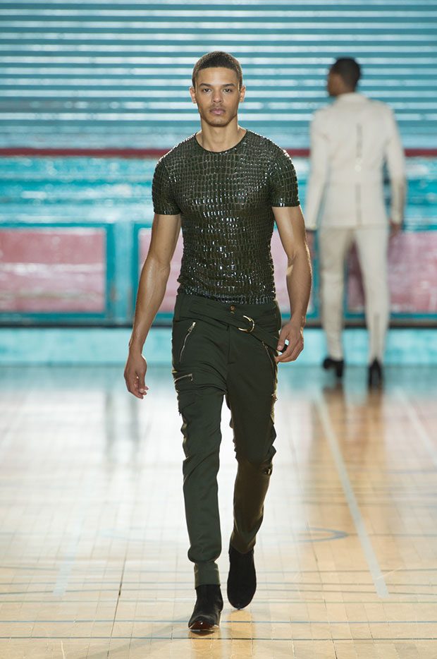julien-macdonald-spring-summer-2017-look-21