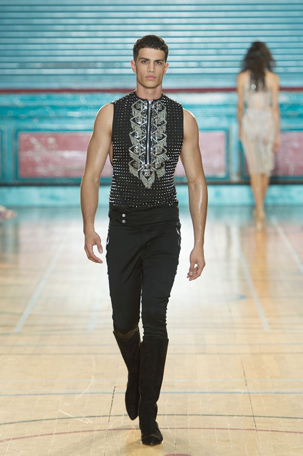 julien-macdonald-spring-summer-2017-look-32