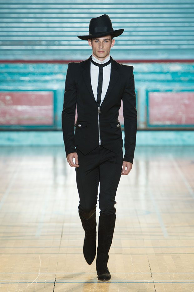 julien-macdonald-spring-summer-2017-look-44