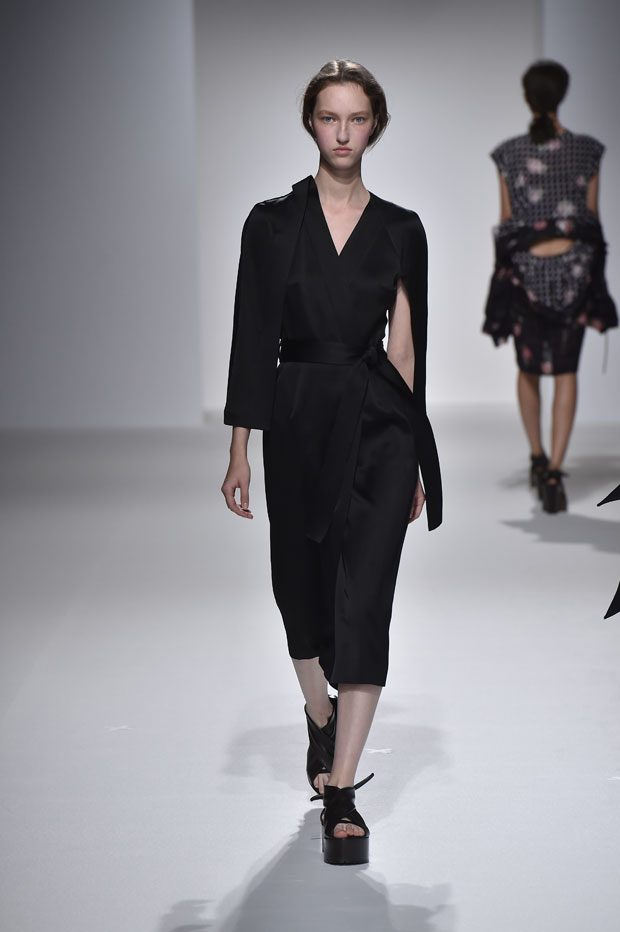 chalayan-33