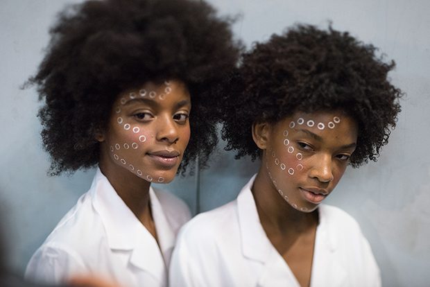issey-miyake-backstage-22