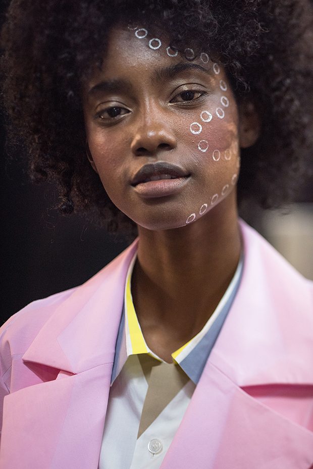 issey-miyake-backstage-25