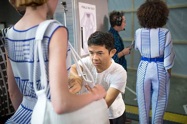 issey-miyake-backstage-7