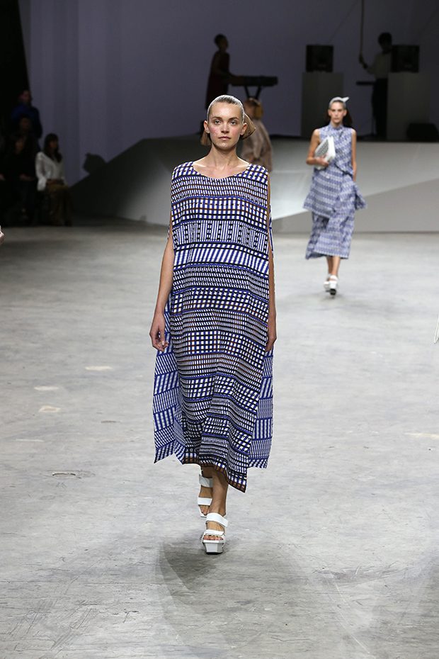 issey-miyake-ss17-pfw-23