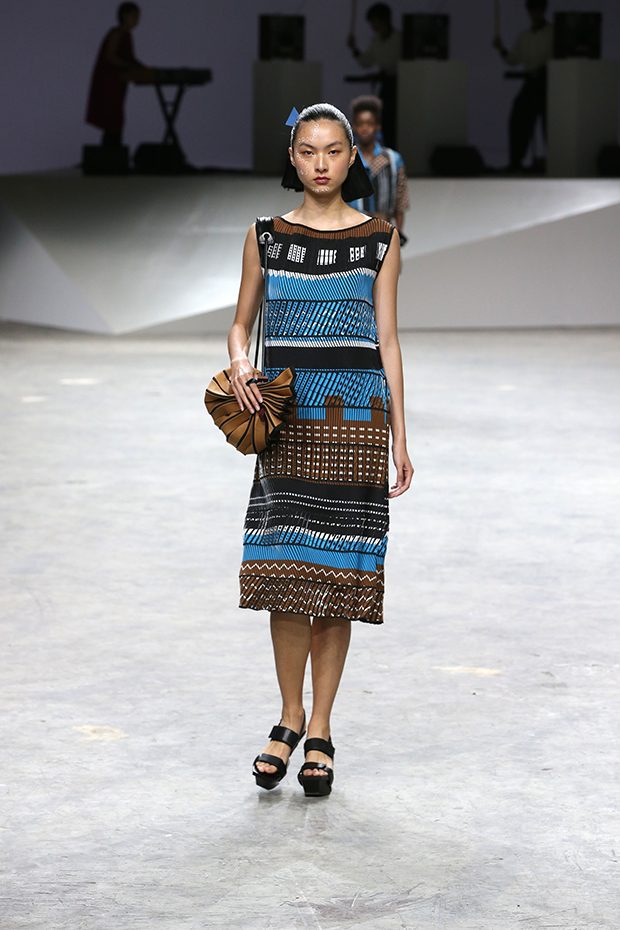 issey-miyake-ss17-pfw-35