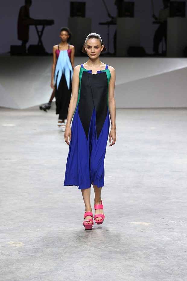 issey-miyake-ss17-pfw-39