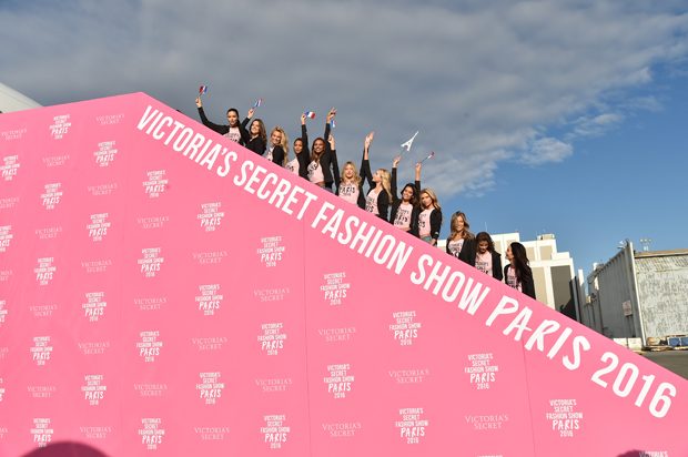 NEW YORK, NY - NOVEMBER 27: Victoria's Secret models depart for Paris for the 2016 Victoria's Secret Fashion Show on November 27, 2016 in New York City. (Photo by Mike Coppola/Getty Images for Victoria's Secret)
